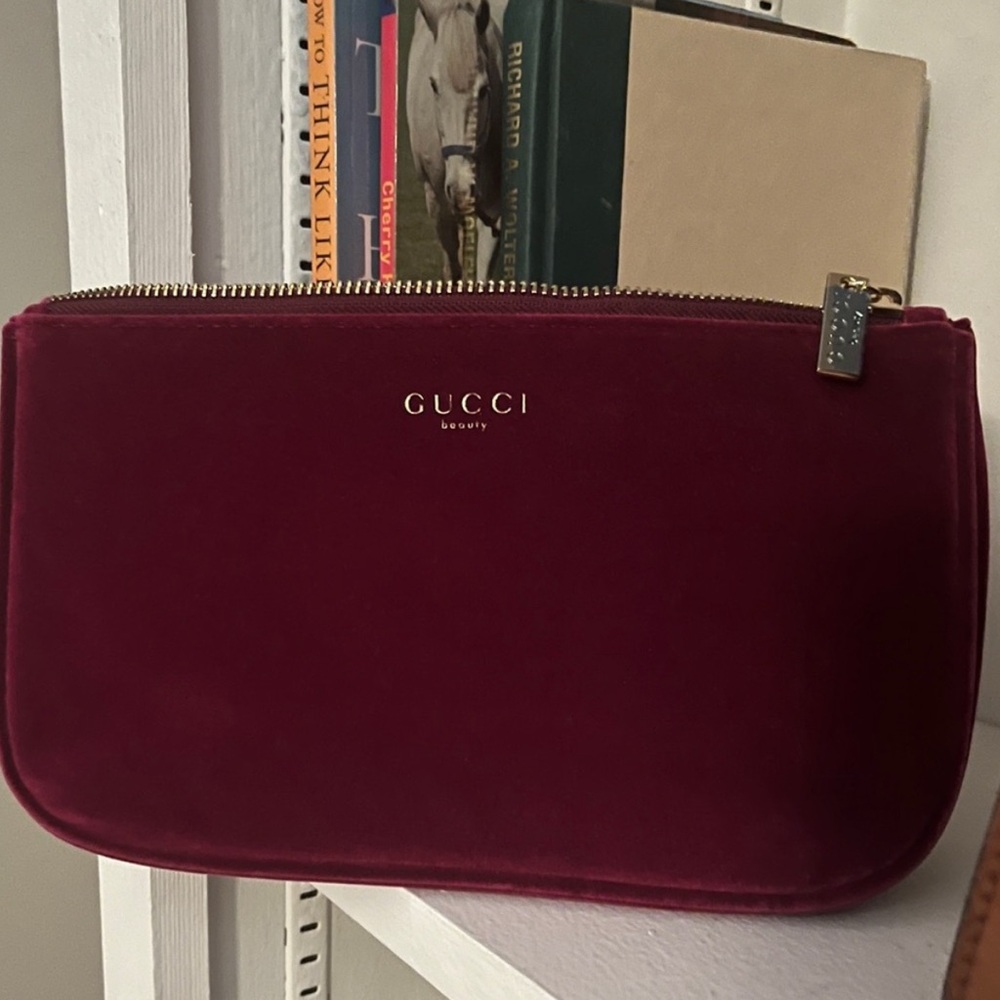 NIP Gucci Velour Makeup Bag- Absolute pour femme female pouch